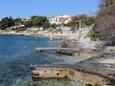 La plage Sedlo en ville Seget Vranjica, Trogir.