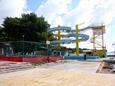 Der Strand Hangar im Ort Vodice, Vodice.