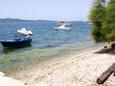 La plage  en ville Brodarica, Šibenik.