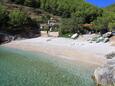 Der Strand Bratinja im Ort Bratinja Luka, Korčula.