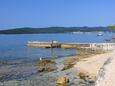 La plage  en ville Orebić, Pelješac.