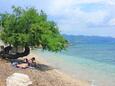 La plage  en ville Orebić, Pelješac.