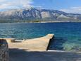 Der Strand  im Ort Lumbarda, Korčula.