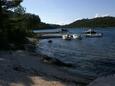 La plage  en ville Žrnovska Banja, Korčula.