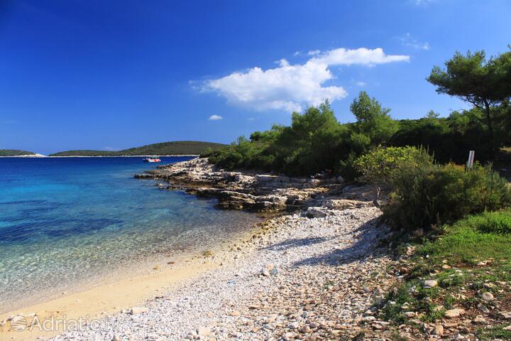 Plage: Tepluš, Vis - Rukavac | Les meilleures plages en Croatie ...