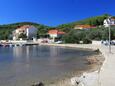 La plage  en ville Lumbarda, Korčula.