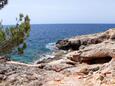  strand Sveta Nedilja településen, Hvar.