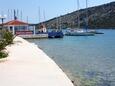 La plage  en ville Vinišće, Trogir.