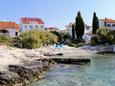 Plaža Beach Rtic v mjestu Zečevo Rtić, Rogoznica.