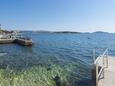 La plage  en ville Brodarica, Šibenik.