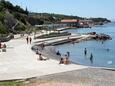 La plage  en ville Senj, Senj.