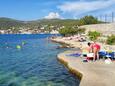 Plaža  v mjestu Vinišće, Trogir.