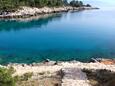 Der Strand  im Ort Mudri Dolac, Hvar.