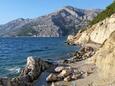 La plage  en ville Brela, Makarska.