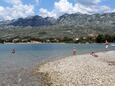 La plage  en ville Seline, Paklenica.