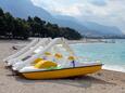 Der Strand Biloševac im Ort Makarska, Makarska.