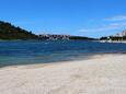 La spiaggia più vicina Spiaggia a Stupin Čeline, Rogoznica.