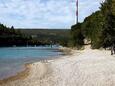 Der Strand Dražine im Ort Plomin Luka, Labin.