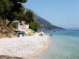 La plage Brist en ville Brist, Makarska.