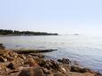 Der Strand  im Ort Zambratija, Umag.