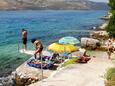 La plage  en ville Seget Vranjica, Trogir.