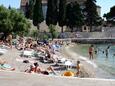 La plage Lučica en ville Hvar, Hvar.