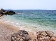 Der Strand Skala im Ort Sveta Nedilja, Hvar.