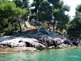  strand Torac településen, Hvar.