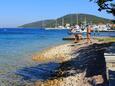 Der Strand  im Ort Ilovik, Lošinj.