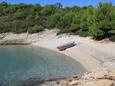 Der Strand  im Ort Rukavac, Vis.