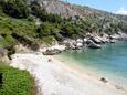 La plage Velo Zaraće en ville Zaraće (Dubovica), Hvar.