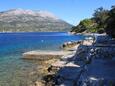 Nejbližší pláž Pláž na místě Tri Žala, Korčula.