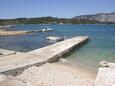 Ближайший пляж Пляж в городе Kneža, Korčula.