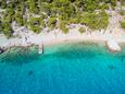 Nächster Strand Der Strand im Ort Marušići, Omiš.