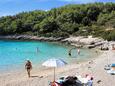 Der Strand Žitna im Ort Zavalatica, Korčula.