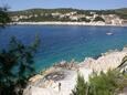 Najbliža plaža Plaža u mjestu Zavalatica, Korčula.