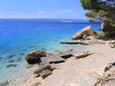 Der Strand Kajak im Ort Marušići, Omiš.