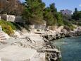 Der Strand  im Ort Rastići, Čiovo.