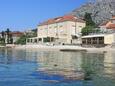 Der Strand  im Ort Orebić, Pelješac.