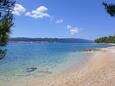 La plage  en ville Orebić, Pelješac.