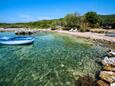 La plage  en ville Zuborovica, Pašman.