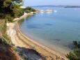 Der Strand Plažane im Ort Tkon, Pašman.