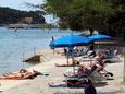 Plaža Blatina v mjestu Mali Lošinj, Lošinj.