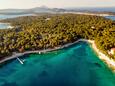 Plaža Blatina v mjestu Mali Lošinj, Lošinj.