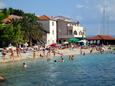 Der Strand Sumpetar im Ort Sumpetar, Omiš.