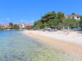 La plage  en ville Brodarica, Šibenik.