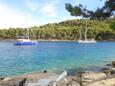 Nächster Strand Der Strand im Ort Gornja Krušica, Šolta.