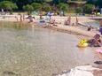 Pláž Filip na místě Sveti Filip i Jakov, Biograd.