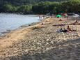 Der Strand Rajska plaža im Ort Lopar, Rab.