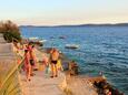 Der Strand  im Ort Mavarštica, Čiovo.